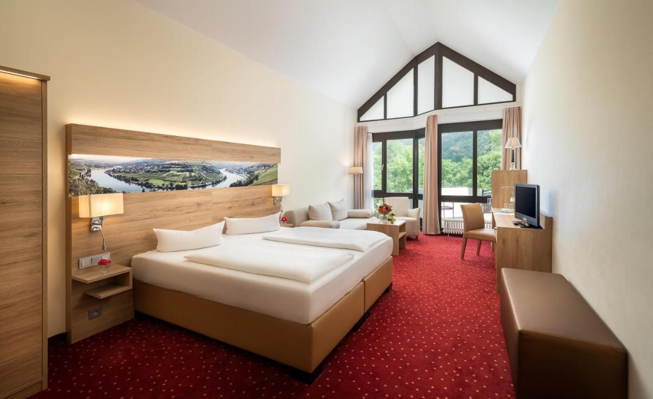 Hotel Moselblick Виннинген Экстерьер фото